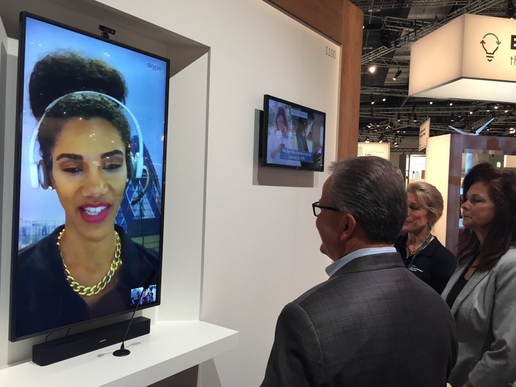 jlind896's tweet photo. @RamonfBaez getting personal #videoagent IT support #HPEDiscover https://t.co/ftfxBgETpZ