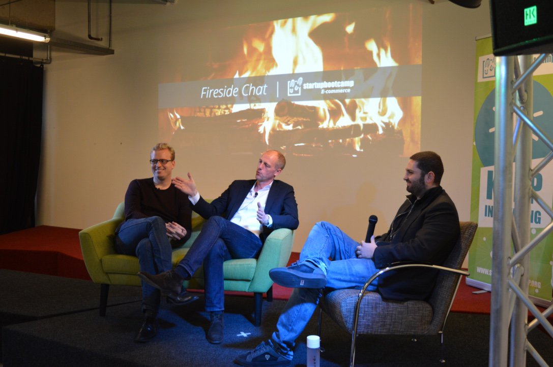 sbcCommerce's tweet photo. #sbcFireSide with VC's is happening right now! Talking about what VC's are looking for in #startups #sbcEcommerce https://t.co/3ZAZQFus3G