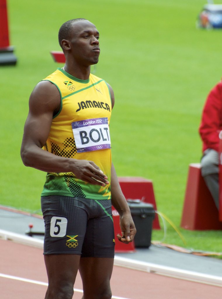 bctrackhumor's tweet photo. Malick or usain bolt https://t.co/fgHoktLYkB