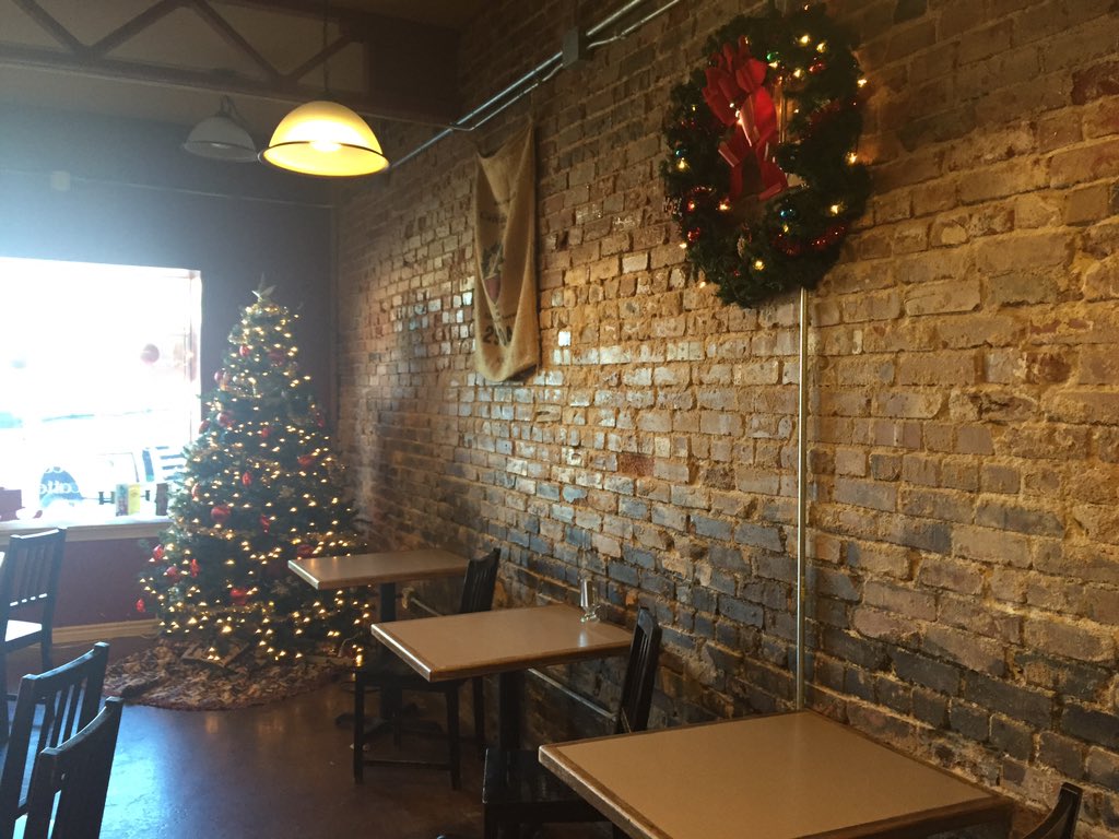 TheWellCoffeeRC's tweet photo. come enjoy some coffee and Christmas spirit! 🎄☕️ https://t.co/F1T6rhJW14