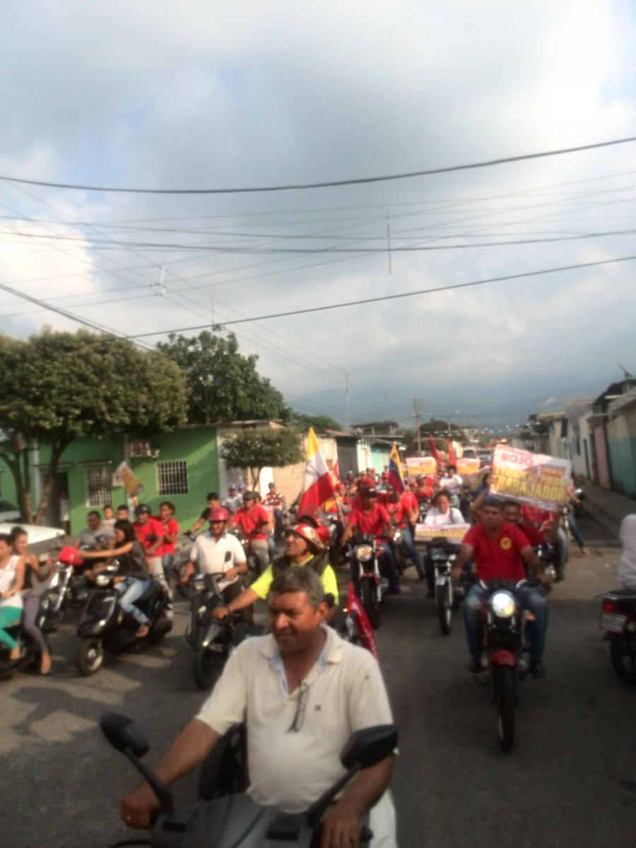 GERSON_ROJ's tweet photo. @PartidoREDES Gran demostración n el cierre d campaña d Panamericano @jsanguinocard @VielmaEsTachira @todasconvielma https://t.co/cBn3Fpz1bj
