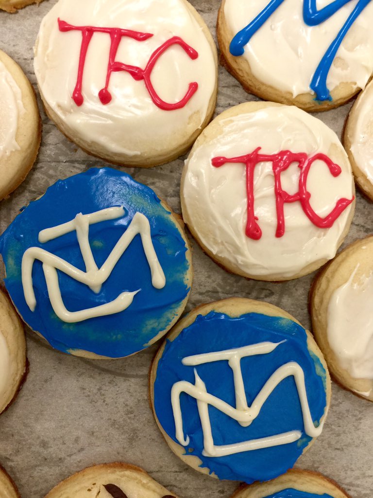 CupKate44's tweet photo. When you're up until 1am making cookies for your MLSE Foundation presentation for school.6am came too quick #PRgrind https://t.co/oGewuIEuEp