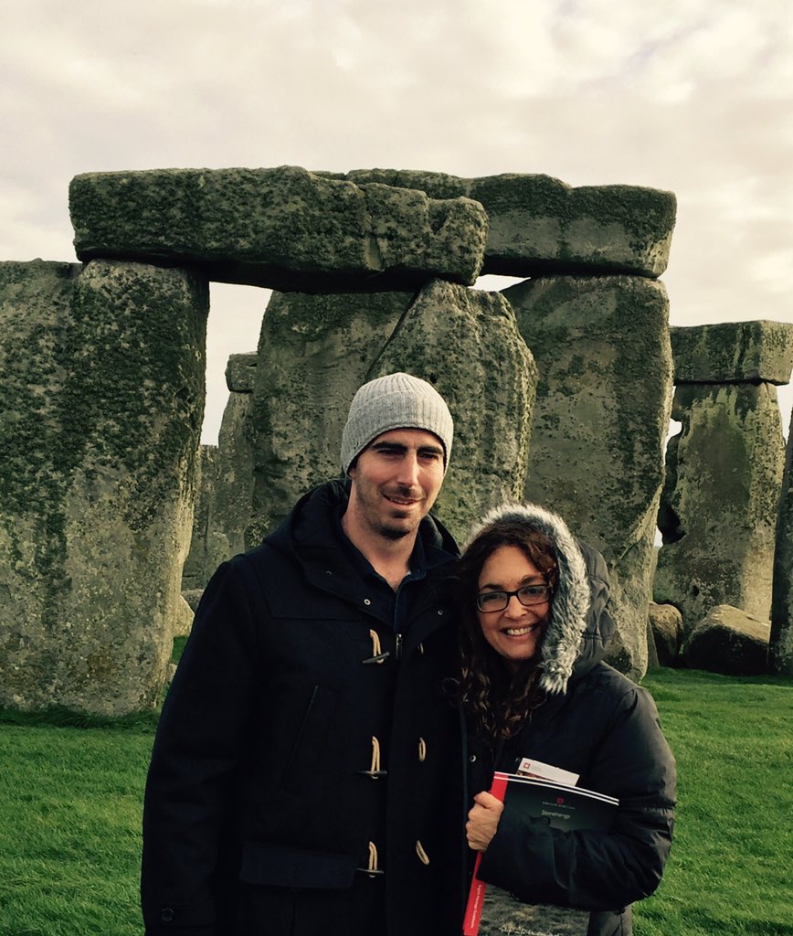 abigaillaurian's tweet photo. Great #sitevisit yesterday with my gorgeous cousin @EH_Stonehenge #tourists #historyunleashed https://t.co/gVWiAw6sJ5