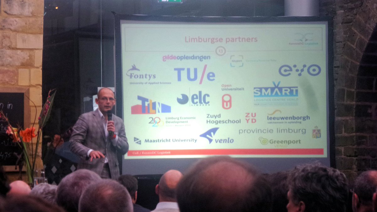 Op de Logistieke dag Limburg met <a href="/PascalSwinkels/">Pascal Swinkels</a> over het actieprogramma van @KDCLogistiek Limburg