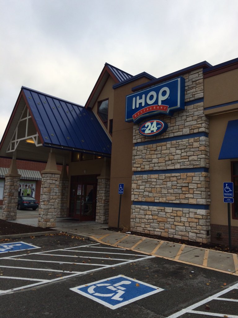 JRHarleyDude's tweet image. Just left IHOP West Homestead, PA, had to rehab a couple booths. #IHOP #boothwork