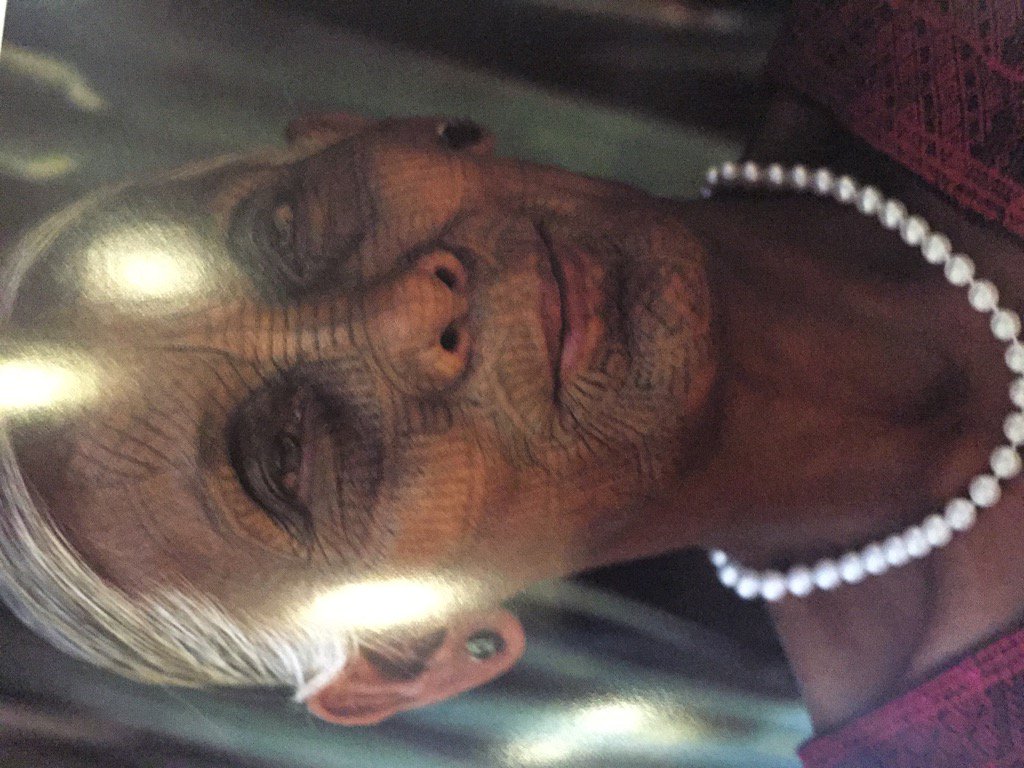 PatriciaGoodwin's tweet photo. Beauty#is tribal tattooed eyebrows in the west tattooed face northern Myanmar we'r more alike than we are different https://t.co/GROqZmNu2P