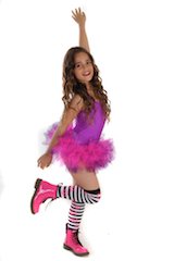 Register your child this holiday <a href="/Fameacademy/">Fame Academy</a> ow.ly/VrCZr #Musicaltheatrefun