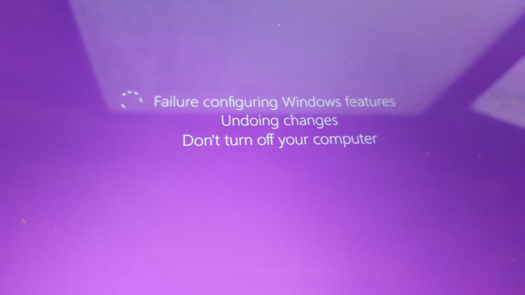 WishartJames's tweet image. This is so annoying. Happens alot with my #SurfacePro2 #Microsoft  @MicrosoftHelps