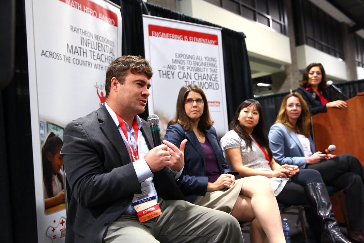 RTX_News's tweet photo. Thanks #NAVAIR engineers for helping us inspire future innovators from @SMCPSTEM at #Crows2015 https://t.co/hKLRlU99sX
