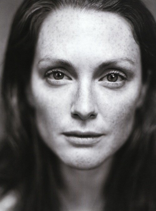 Happy birthday, Julianne Moore! 
