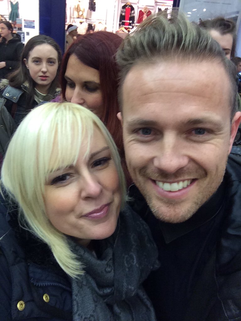 Sarah and Jemma tweet media