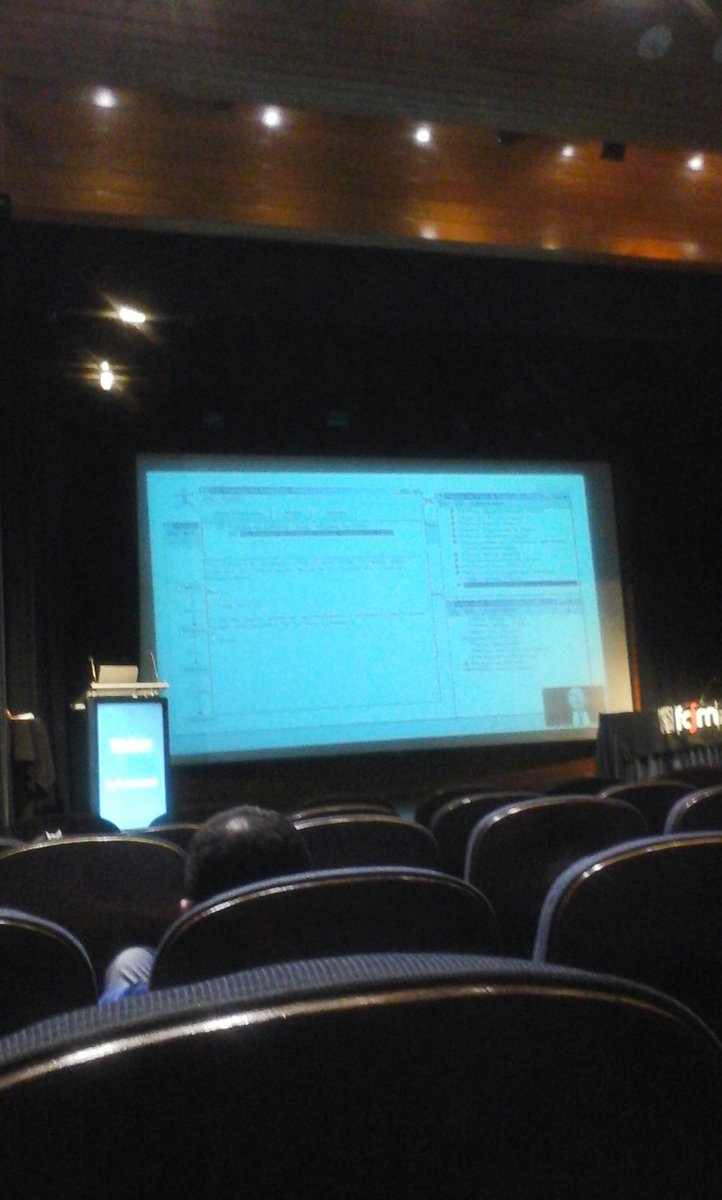 Claudia_Gar86's tweet photo. Terminando la presentación de @acanas con las novedosas sopas de conocimiento. #TISE2015 https://t.co/D8YHZqpj41