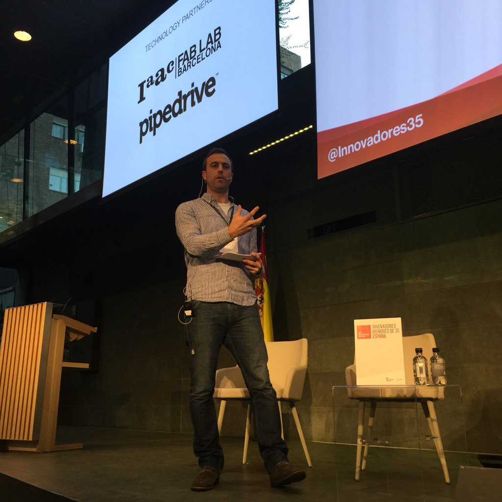 Cerrando el #Innovadores35 <a href="/pedromoneo/">Pedro Moneo</a> <a href="/opinno/">Opinno</a> con reti <a href="/TheVenture/">Gaming_Venture</a> <a href="/chivasregal_ES/">Chivas Regal ES</a> @endesachallenges