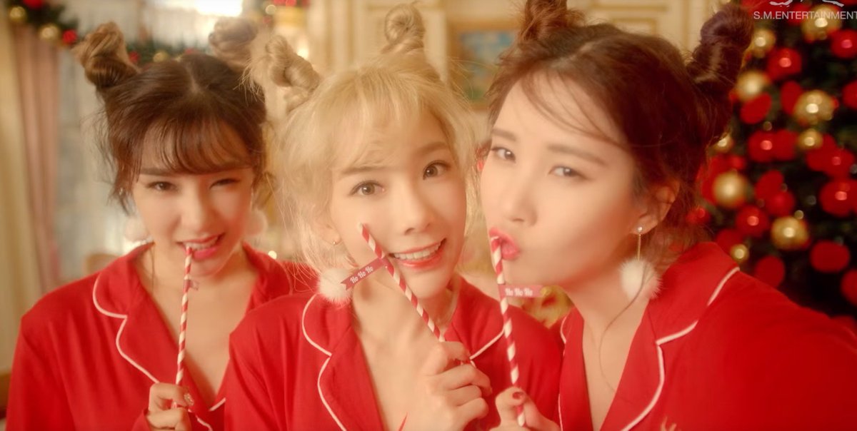 TaeyeonsOppa's tweet photo. #DearSanta https://t.co/ixW7rMltM8