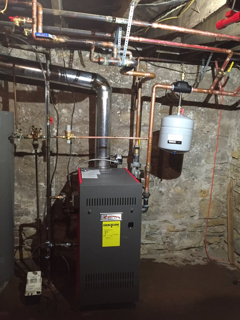 wreckyourself76's tweet photo. Installing a Crown Boiler https://t.co/WpxCcnbn6Q