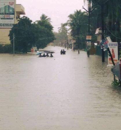 karunchandhok's tweet photo. Minimal coverage of what's going on in Chennai in International media. This will give you an idea of scale of floods https://t.co/J1nHYP6G8G