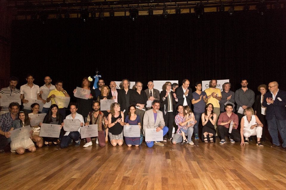 CulturaNacionAR's tweet photo. Se entregaron los #PremiosNacionales a la producción 2011-2014: https://t.co/nUwa9Zj2Mv https://t.co/NxWFV4rUKz