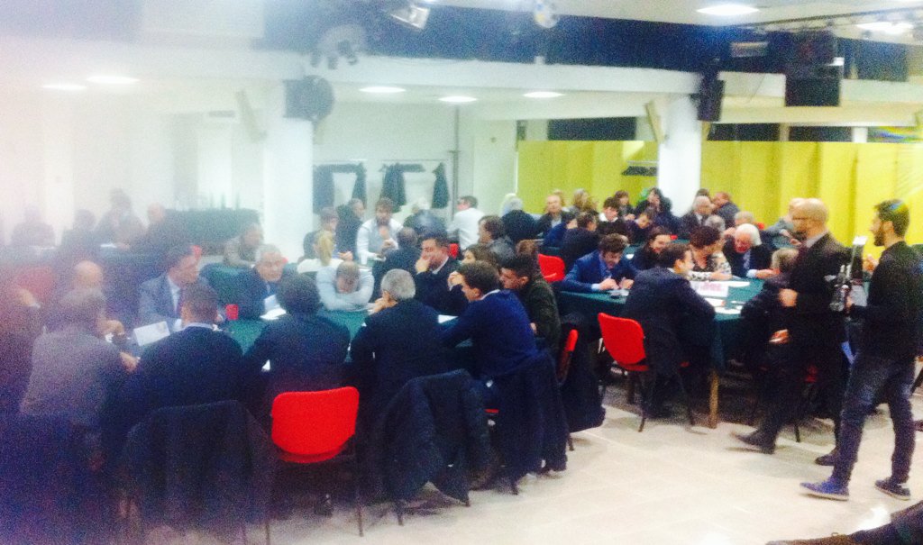 10 commissioni di cittadini e tecnici stanno lavorando in questo momento su proposte e problematiche di #Roma.