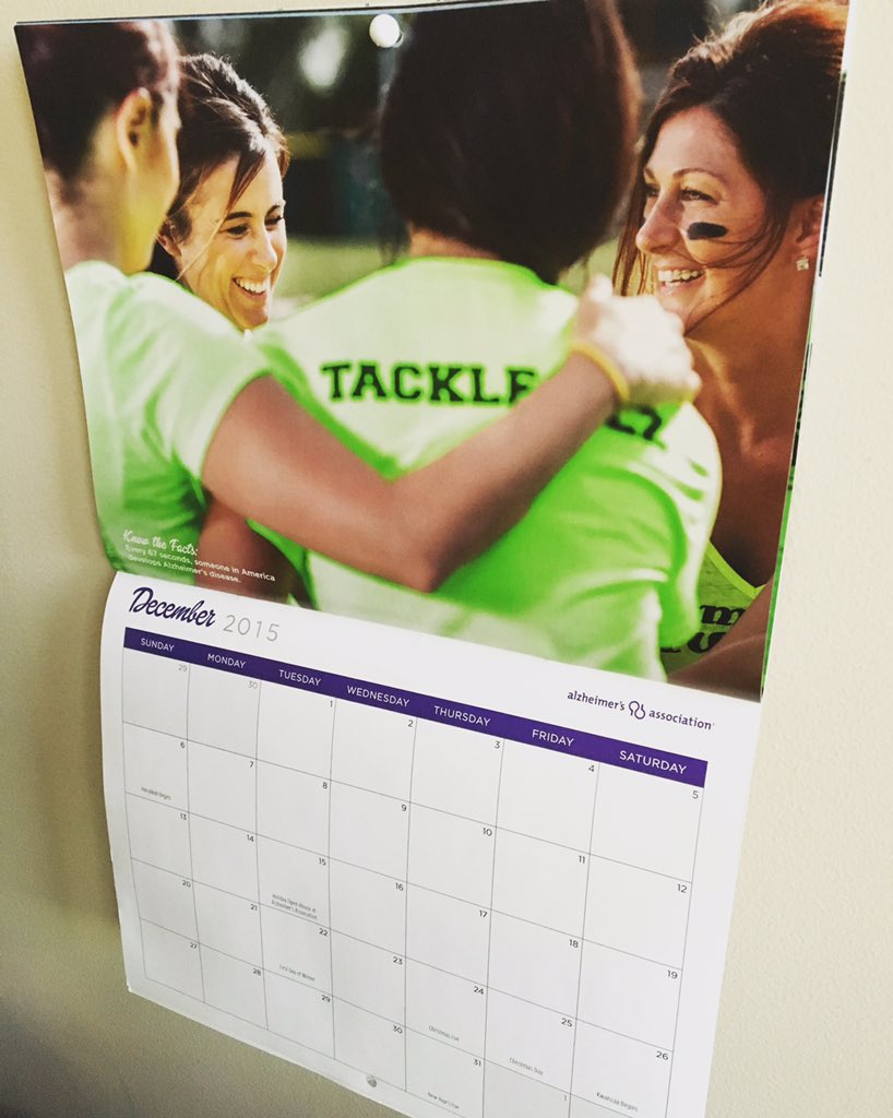 TackleAlzSD's tweet photo. Happy December! #ENDALZ #tacklealz #bvbsd #sandiego #december donate to your favorite team or player today! https://t.co/bQRwNBOphA