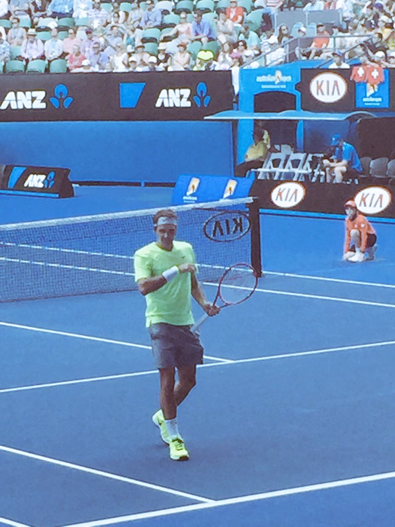 RFanforlife's tweet photo. My pictures at AO #GreenRF #YellowRF Guess the last one counts too🙈😍 https://t.co/pVHTA8sh48