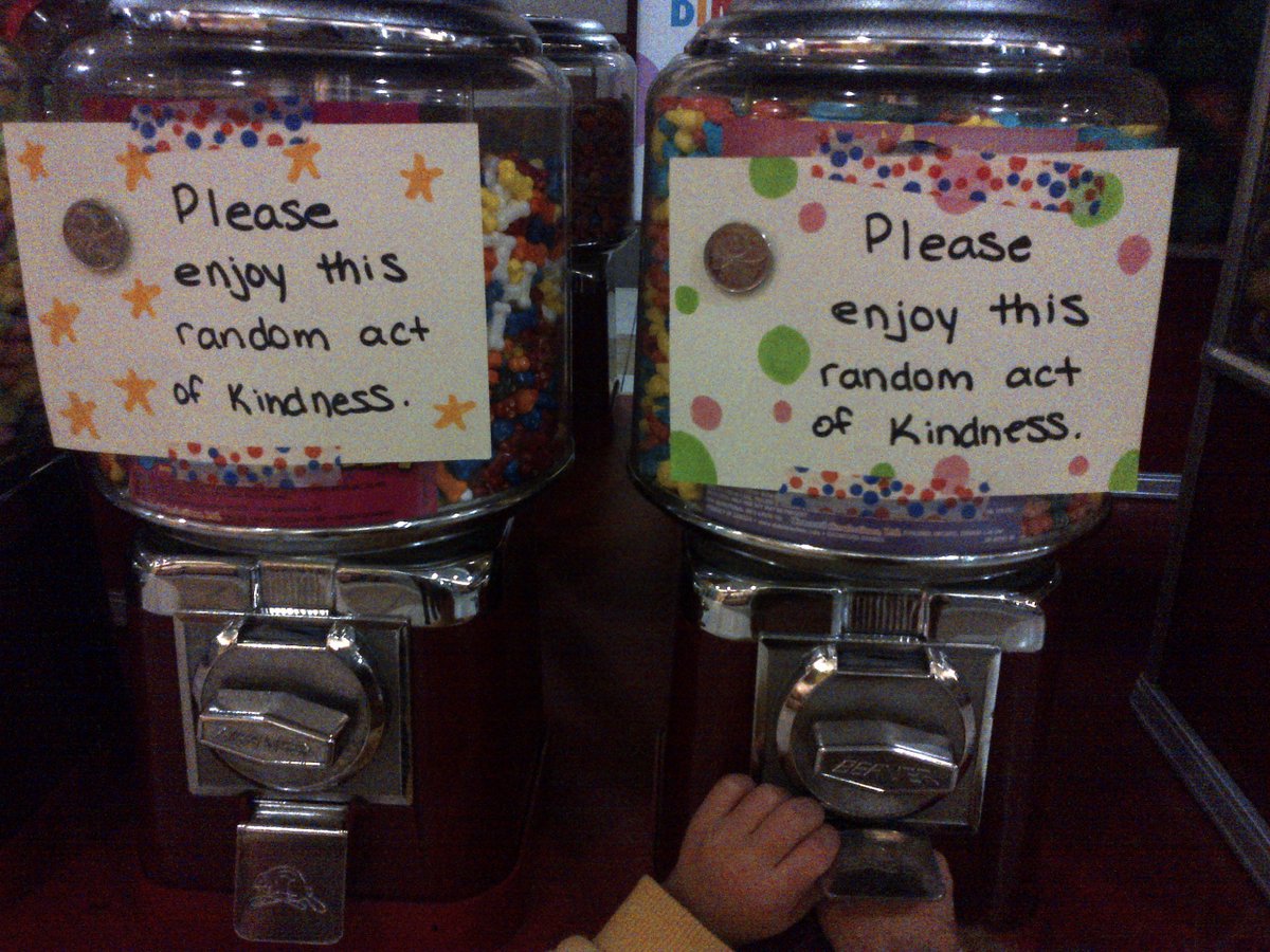 randomactsofk11's tweet image. 