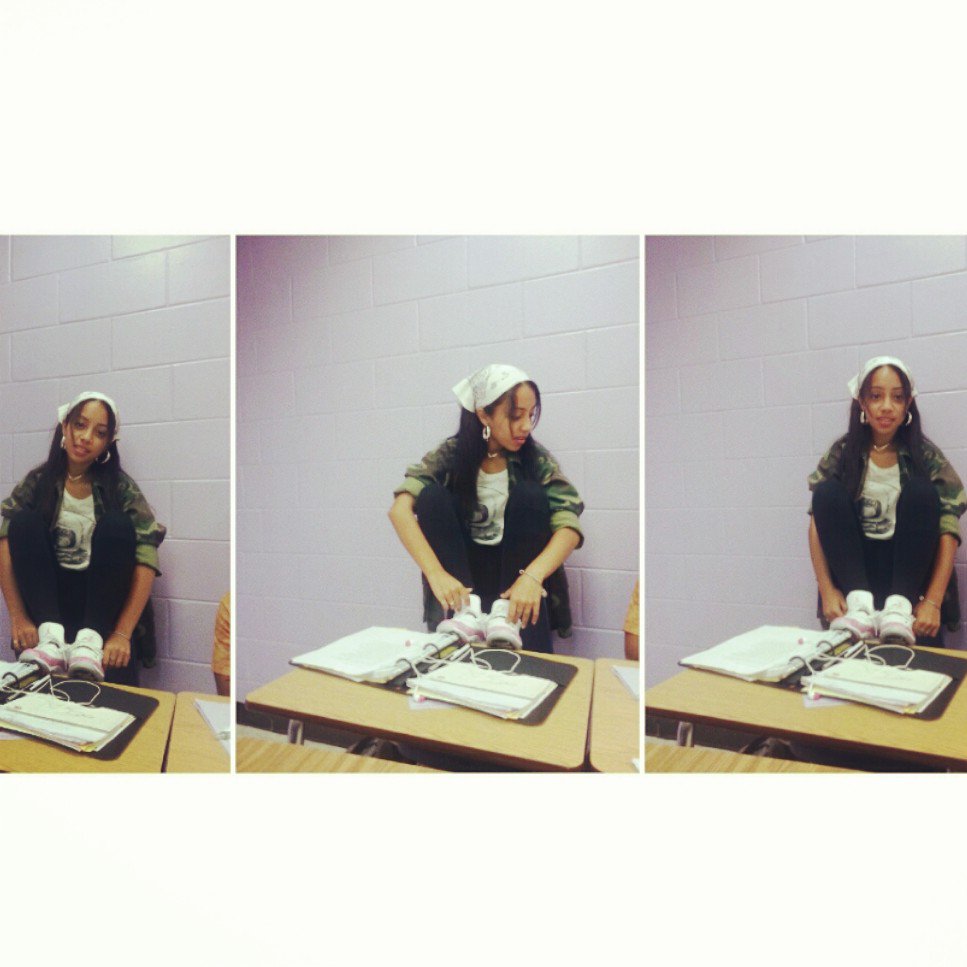 Milli_Renee's tweet photo. Old pics you find on your laptop.. #BeenWeird https://t.co/qxqf7BpKVQ