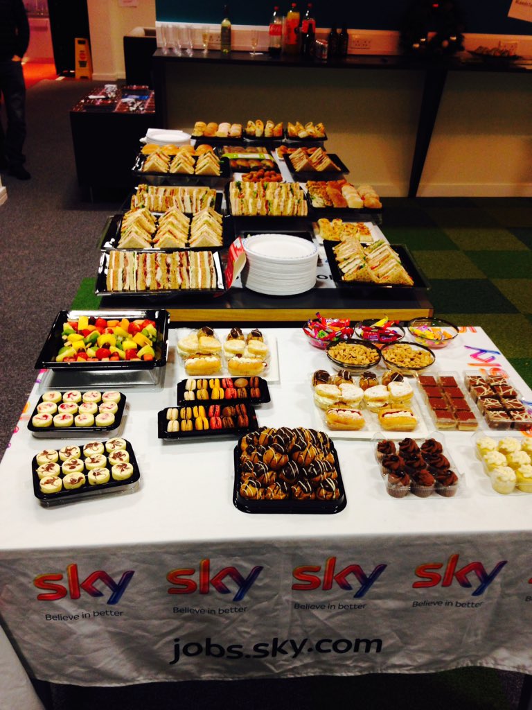 SophsANDDigital's tweet image. Ladies I hope you're hungry #LeedsTechHub