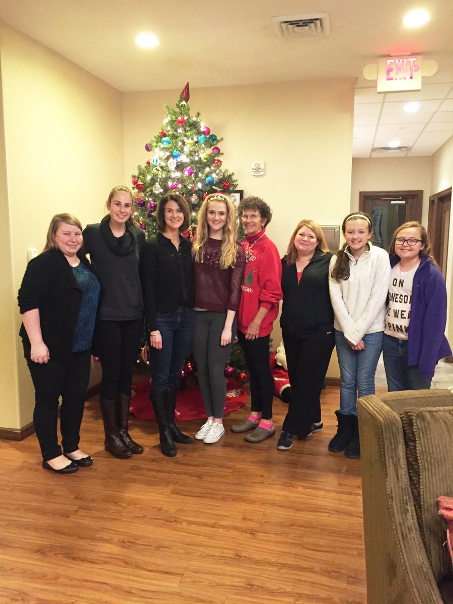 rmhcstl's tweet image. Many thanks to the Alpha Delta Pi Alumni group for decorating our West County House for the holidays!