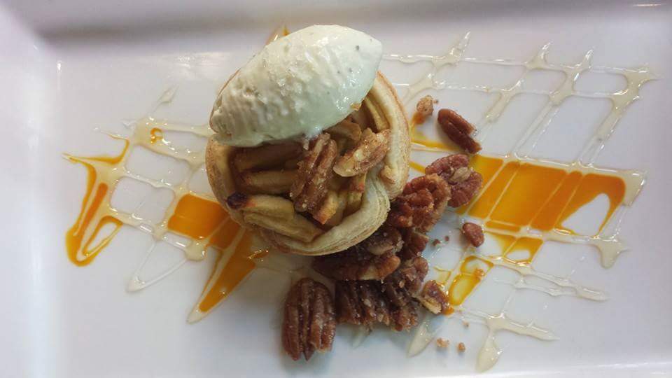 farmandtable's tweet photo. Nothing like local New Mexico pecans! #farmandtable #eatlocal #nmtrue #nmpecans https://t.co/qqNsWIJWQC