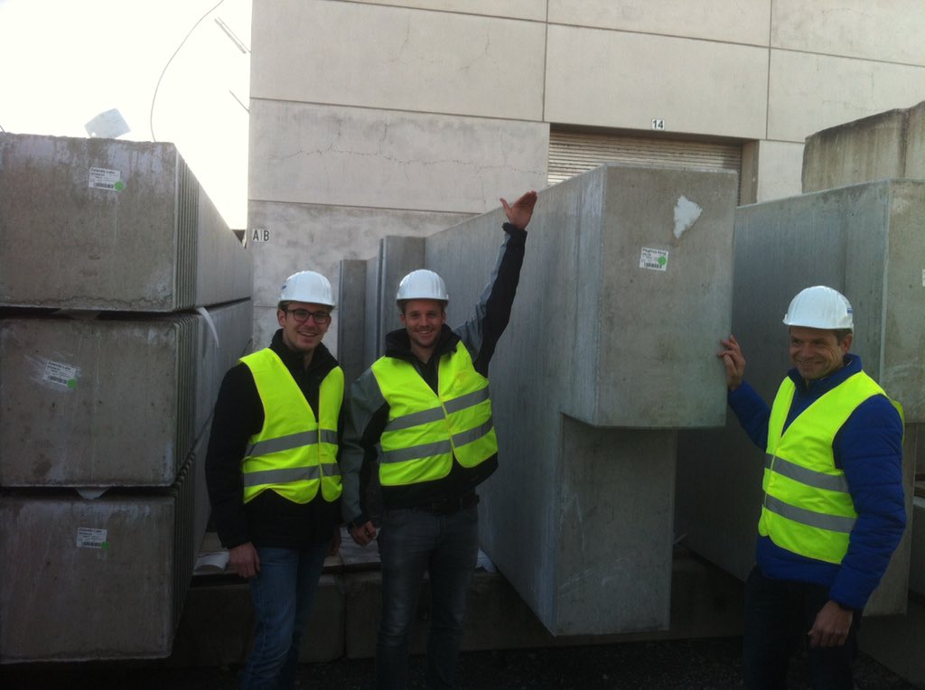 mschlubberink's tweet photo. Vandaag op bezoek bij #Bremer AG in #Padeborn beton beoordelen #kolossaal @HP_Valves @bctarchitecten @Plegt_Vos https://t.co/04phKzsam4