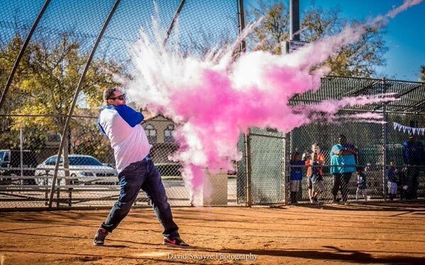 SimplyPerfectt_'s tweet photo. THIS GENDER REVEAL IS THE CUTEST https://t.co/DmPNo87DyU