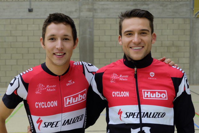 3athlon_BE's tweet photo. Transfernieuws: Verrassende ... - https://t.co/Mq9kqocvvs @SMO_specialized @marcovdstel @donaldhille @Bartborghs https://t.co/HEVbjPOLi3