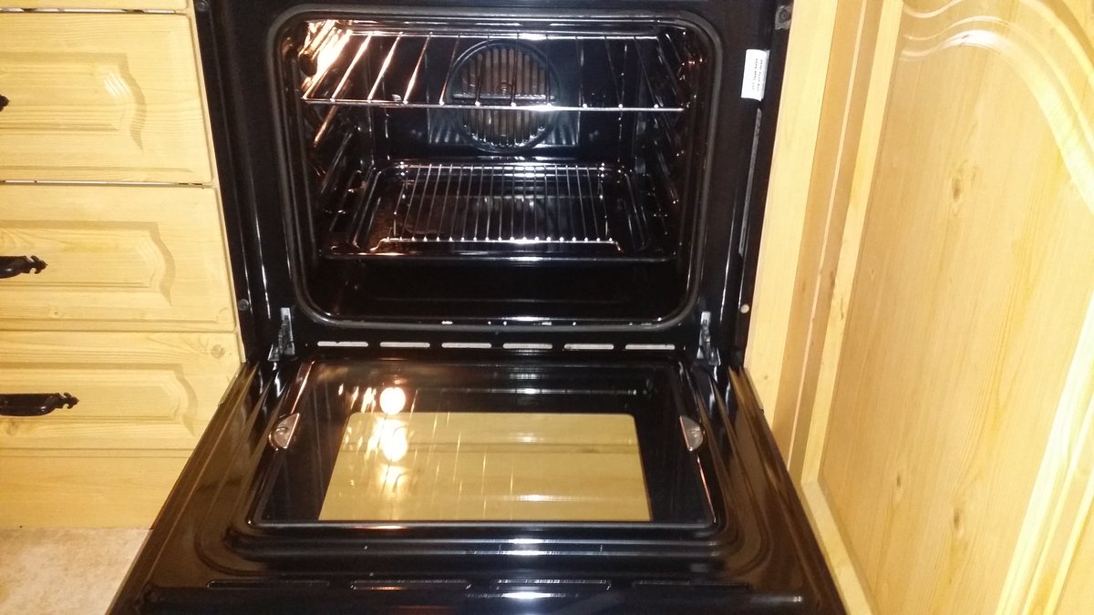 OventeamN's tweet photo. #ovencleaning by #oventeamni in #omagh PLEASE FOLLOW US https://t.co/NHB1zqTLyM