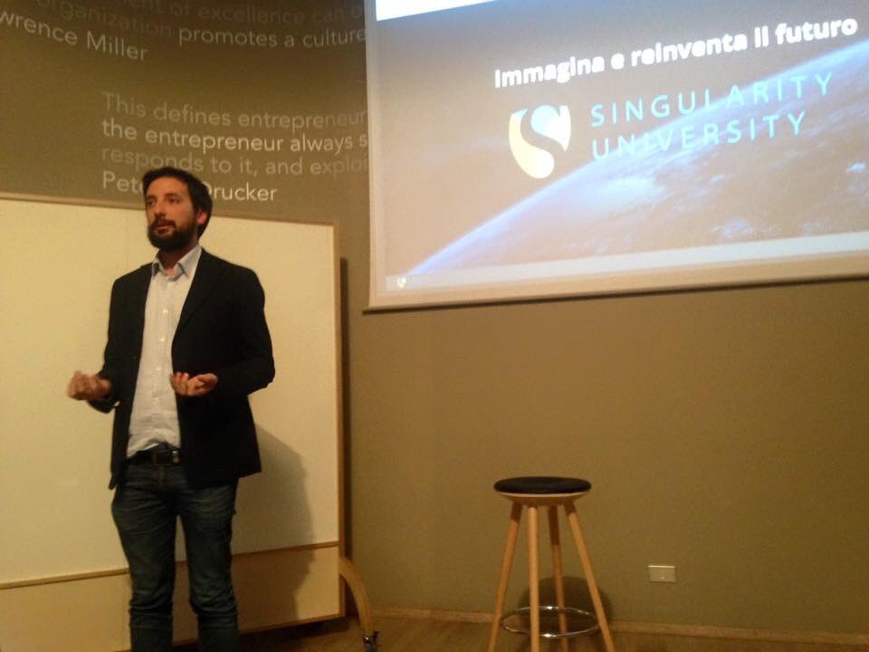 deeario's tweet photo. Come possiamo partecipare a @singularityumi da #Palermo? Entriamo nel gruppo https://t.co/wno9dcvxxX @davidorban https://t.co/rPfaKLEqkd