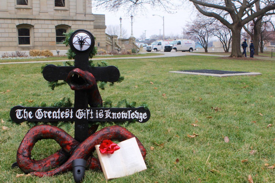 RNS's tweet photo. Free speech? Satanists' #snaketivity will counter Christian Nativity
https://t.co/AbxYlshyIl… https://t.co/eeX6Z4zmCX