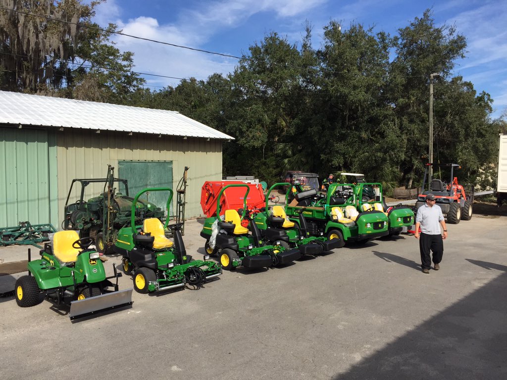 Delivered loads 4 and 5 today to Sea Island GC! 35 pieces delivered 92 more to go! <a href="/ShowTurf/">ShowTurf</a> <a href="/JohnDeere/">John Deere USA</a>
