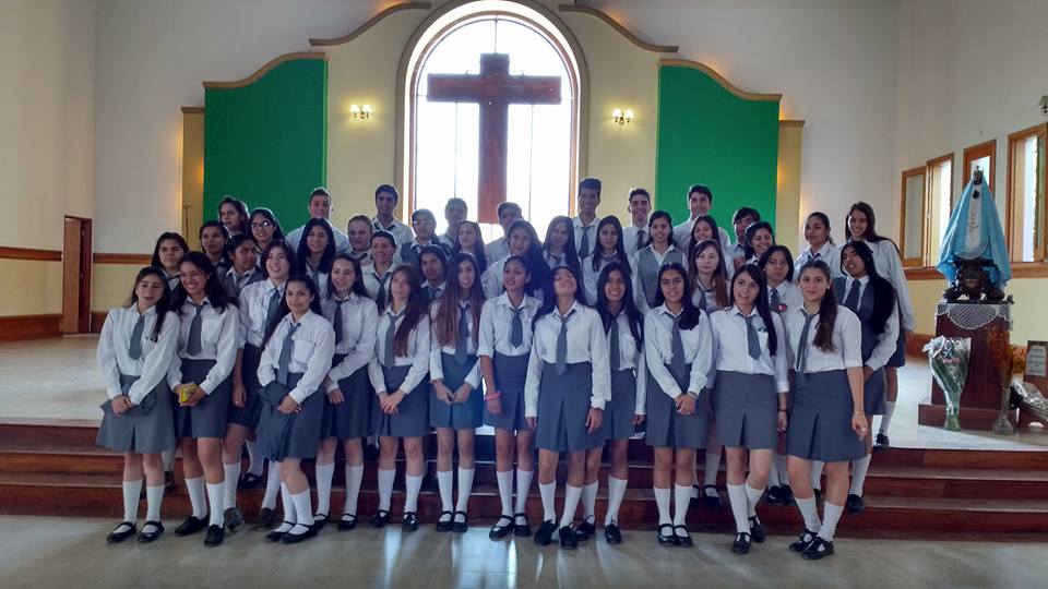 evelyna36261737's tweet photo. 5 años tratando de huir para toda la vida querer volver!! *-* Lo mejores sin duda! :3  #Egresados15 #ISAL  ✌👌👆✋  🎉😊 https://t.co/iVmiVKCYK7