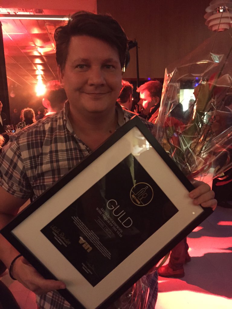 WOW News tweet media