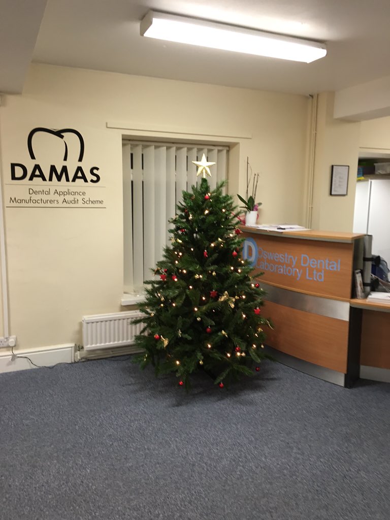 OswestryDentLab's tweet photo. Starting to feel festive at Oswestry Dental Lab #christmastree #SantaClausIsComingTotown https://t.co/f4PeILuuOK