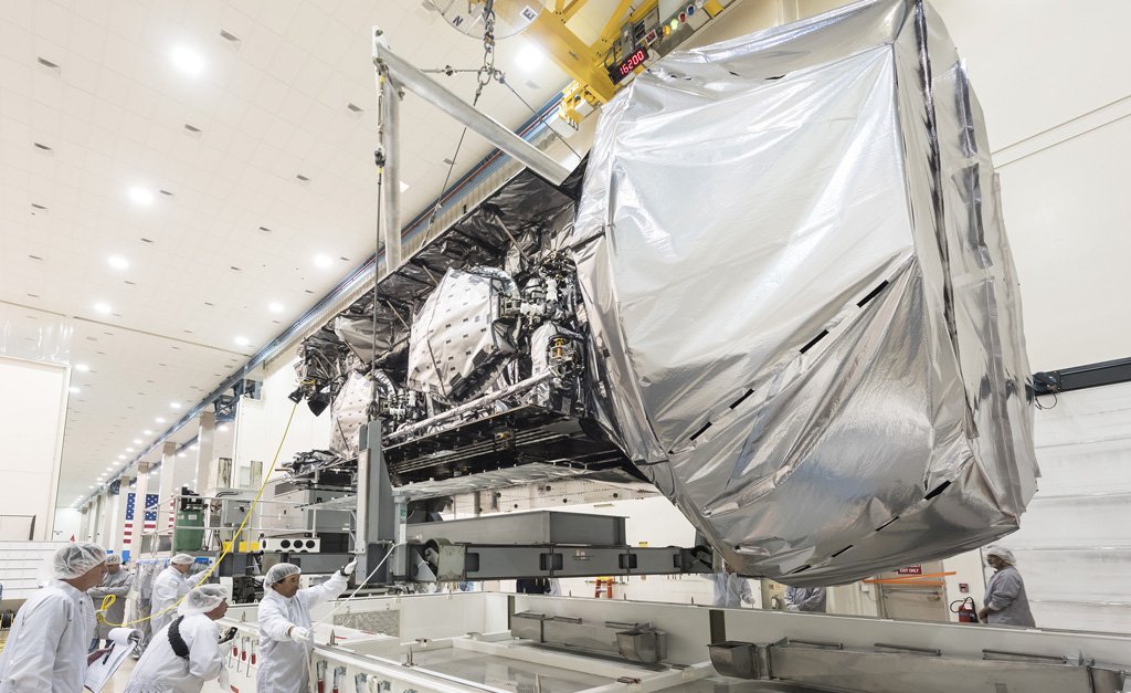 LMSpace's tweet photo. .@USNavy has officially accepted the #MUOS4 satellite. https://t.co/Ekv40DcJzZ Congrats @SPAWARHQ! https://t.co/ZyWXkT3kl7