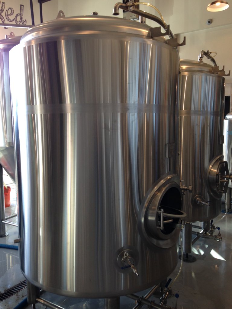 Santa came early to @CrookedHammock with 2 new FVs &amp; 2 new Brites! More beer for you all! #drinklocal