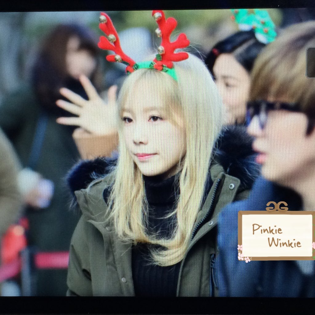 [PIC][04-12-2015]Hình ảnh mới nhất từ chuỗi quảng bá cho Mini Album "Dear Santa" của TaeTiSeo CVV1inwUwAE-_rP