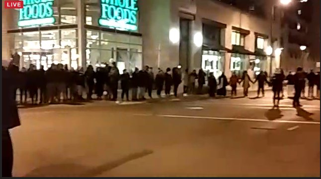 UR_Ninja's tweet photo. NOW: crowd blocking Hennepin/Washington intersection https://t.co/6wXwUXyO3e in Downtown Minneapolis #Justice4Jamar https://t.co/jRy9nPEWds