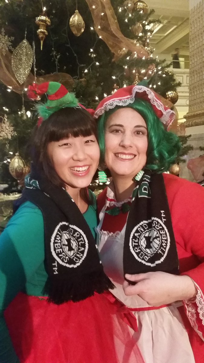 WhereIsZannah's tweet photo. #triooftrees @EmbassySuitesPD #rctid #gotimbers https://t.co/tbkDRIH3IP
