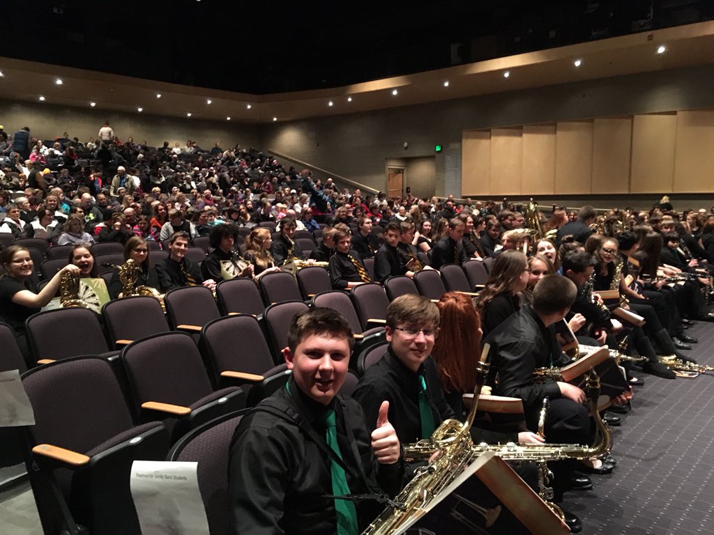 srrhsband's tweet image. Still time for a good seat. 7:00 concert featuring 8th, 9th and 10-12th grade bands!