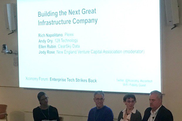 SSD_Cloud_Linux's tweet image. Wait: Did I just detect a flicker of personality in the enterprise IT industry? puls.ly/sA4pQg