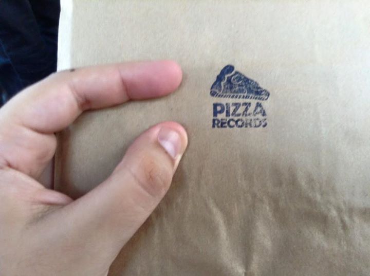 Pizzarecordspe's tweet photo. Otro dia, otro pedido ya entregado.
Hoy se nos fue el Vitalogy de Pearl Jam con nuestro cl… https://t.co/kSDKSEWbLE https://t.co/p2acmO8tUi
