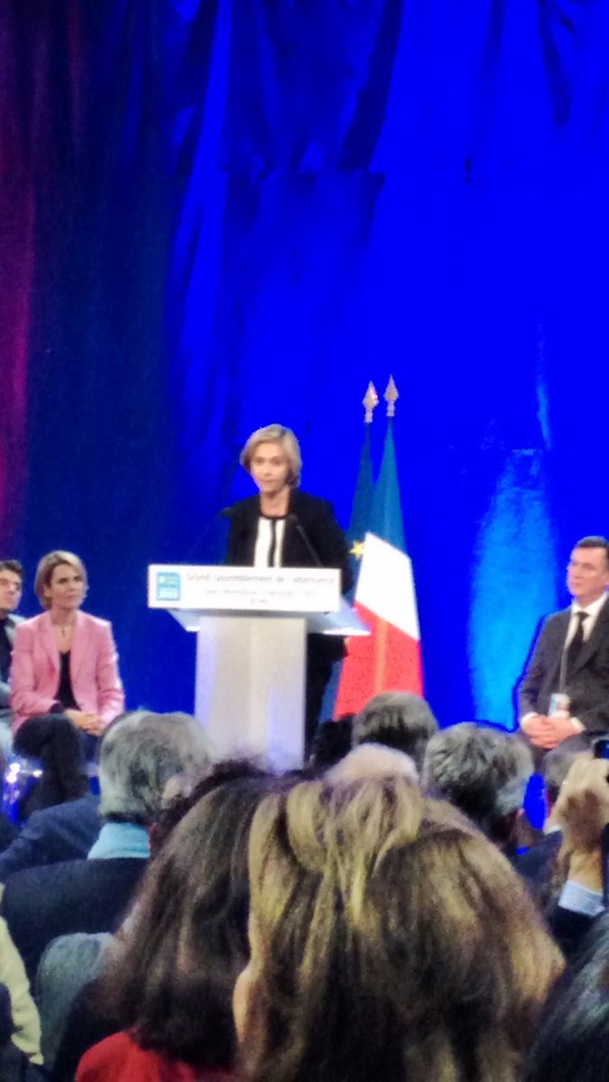 MauriceSolignac's tweet photo. Avec Valérie Pecresse préparons la victoire sur l attentisme de gauche #JaiChoisiValerie  #rueil https://t.co/3bA3UydKgW