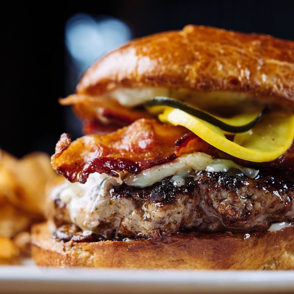 eatingnola's tweet photo. Pork and beef burger with aged cheddar, pickled squash, herb mayo on brioche bun @toupsmea… https://t.co/SmA48b1qLy https://t.co/ay3tsa2FD6