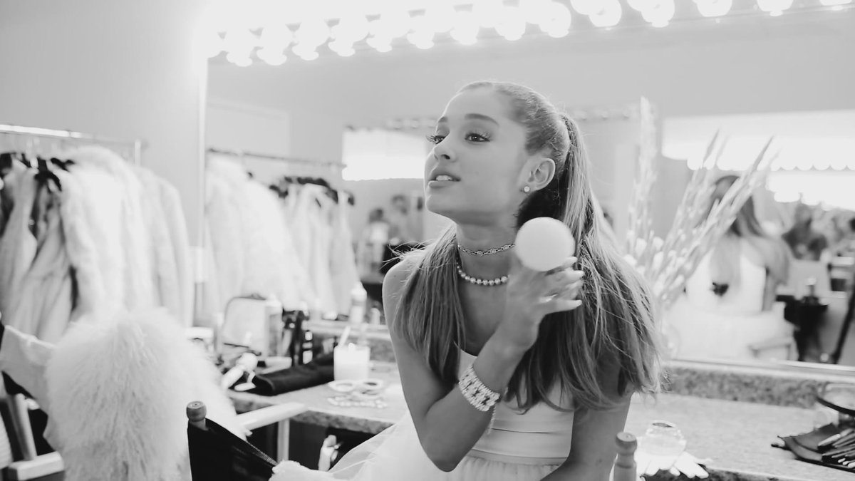 Ari glam